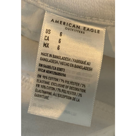 American Eagle Woman's White Denim Distressed Shorts Frayed Size 6 Normcore Y2K - Picture 13 of 14